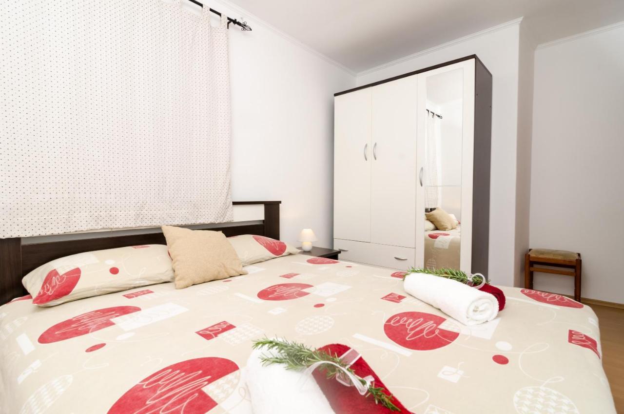 Apartment Giovani スラノ エクステリア 写真